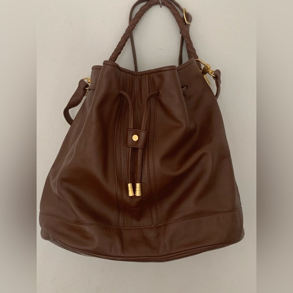 Rare Vintage Gianni
Valanti 1891 Crossbody
Braided Adjustable Leather Sienna Tan - Picture 8 of 12